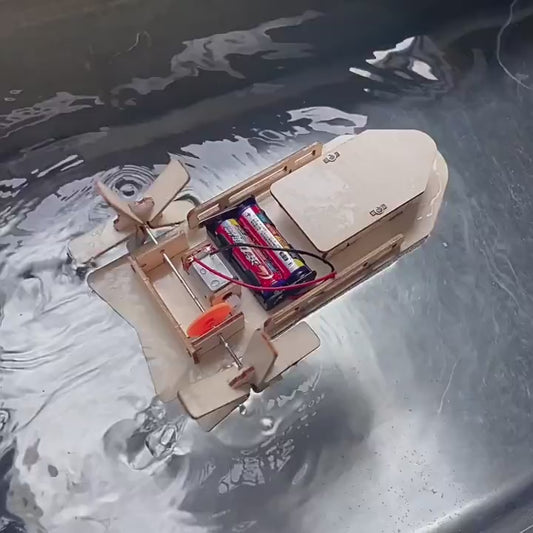 DIY Wooden Paddle Steamer Kit with Educational Benefits – STEM Toy for Kids Age 5+